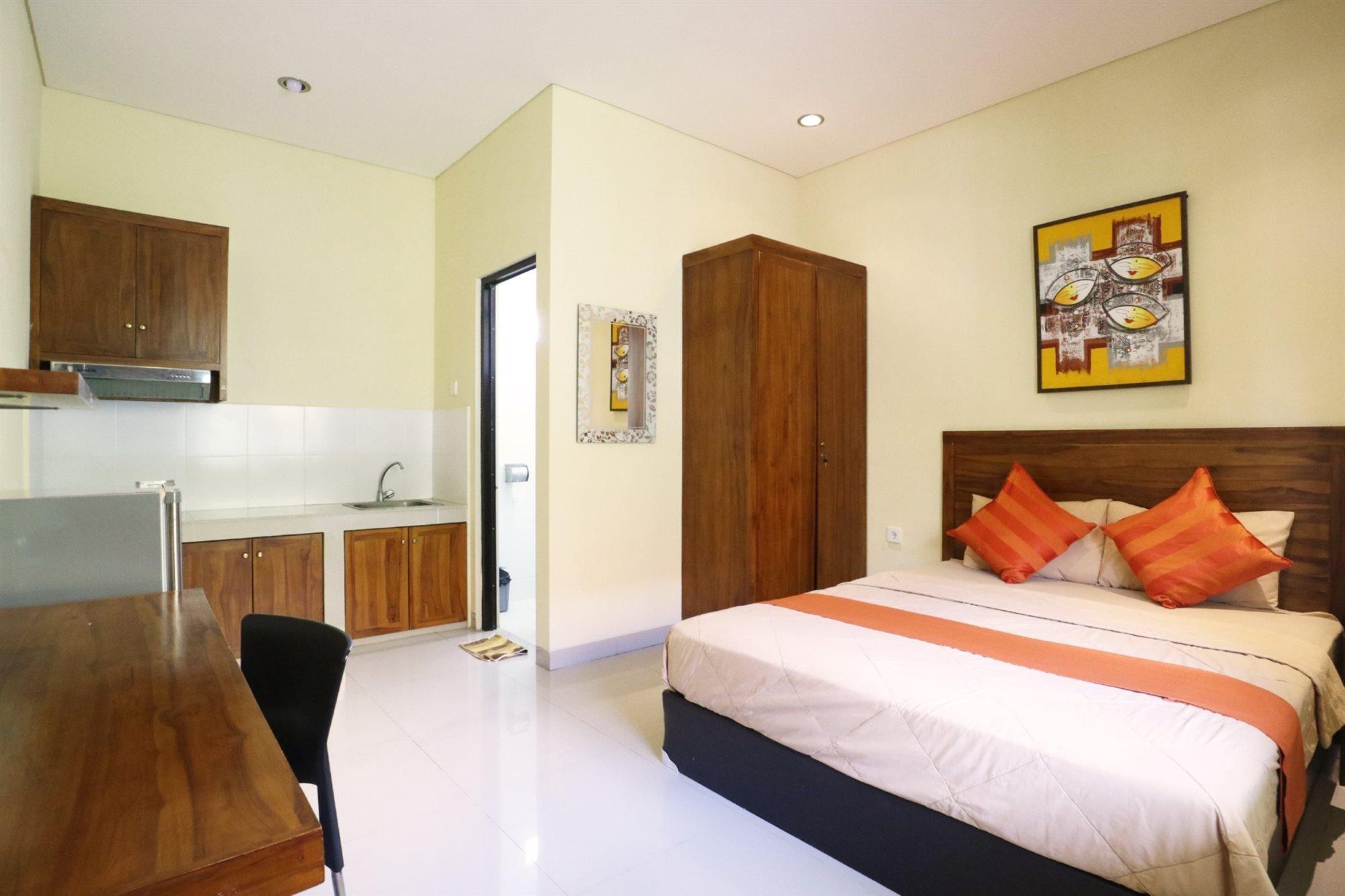 Hotel Dee Mansion Denpasar Zewnętrze zdjęcie