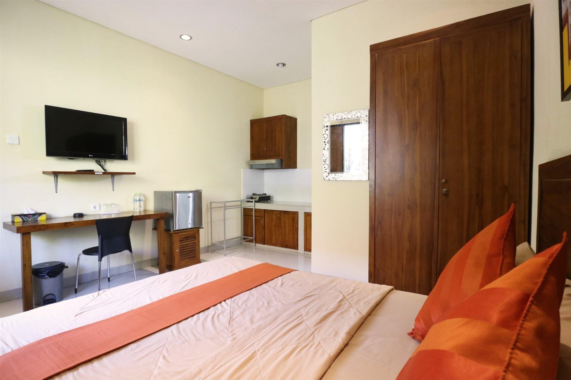 Hotel Dee Mansion Denpasar Zewnętrze zdjęcie