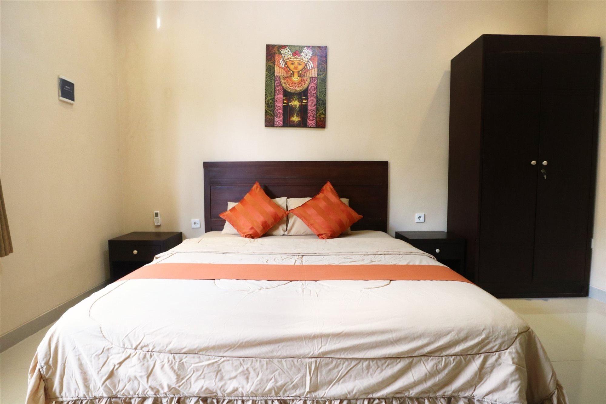 Hotel Dee Mansion Denpasar Zewnętrze zdjęcie