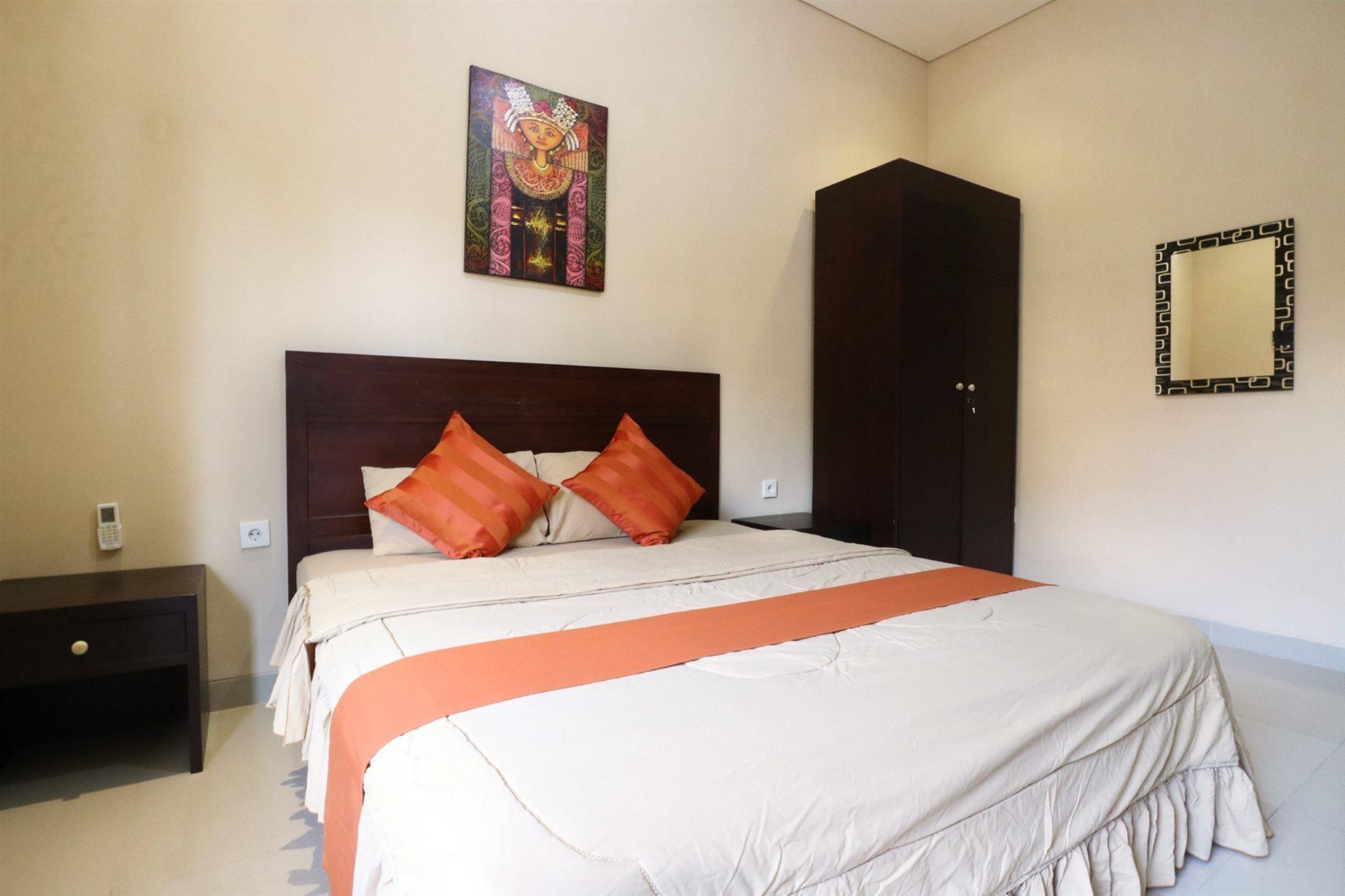 Hotel Dee Mansion Denpasar Zewnętrze zdjęcie