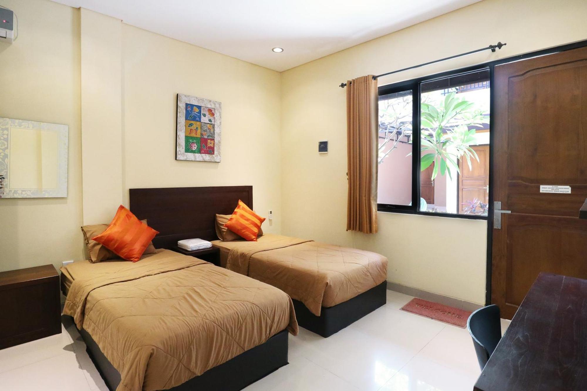 Hotel Dee Mansion Denpasar Zewnętrze zdjęcie