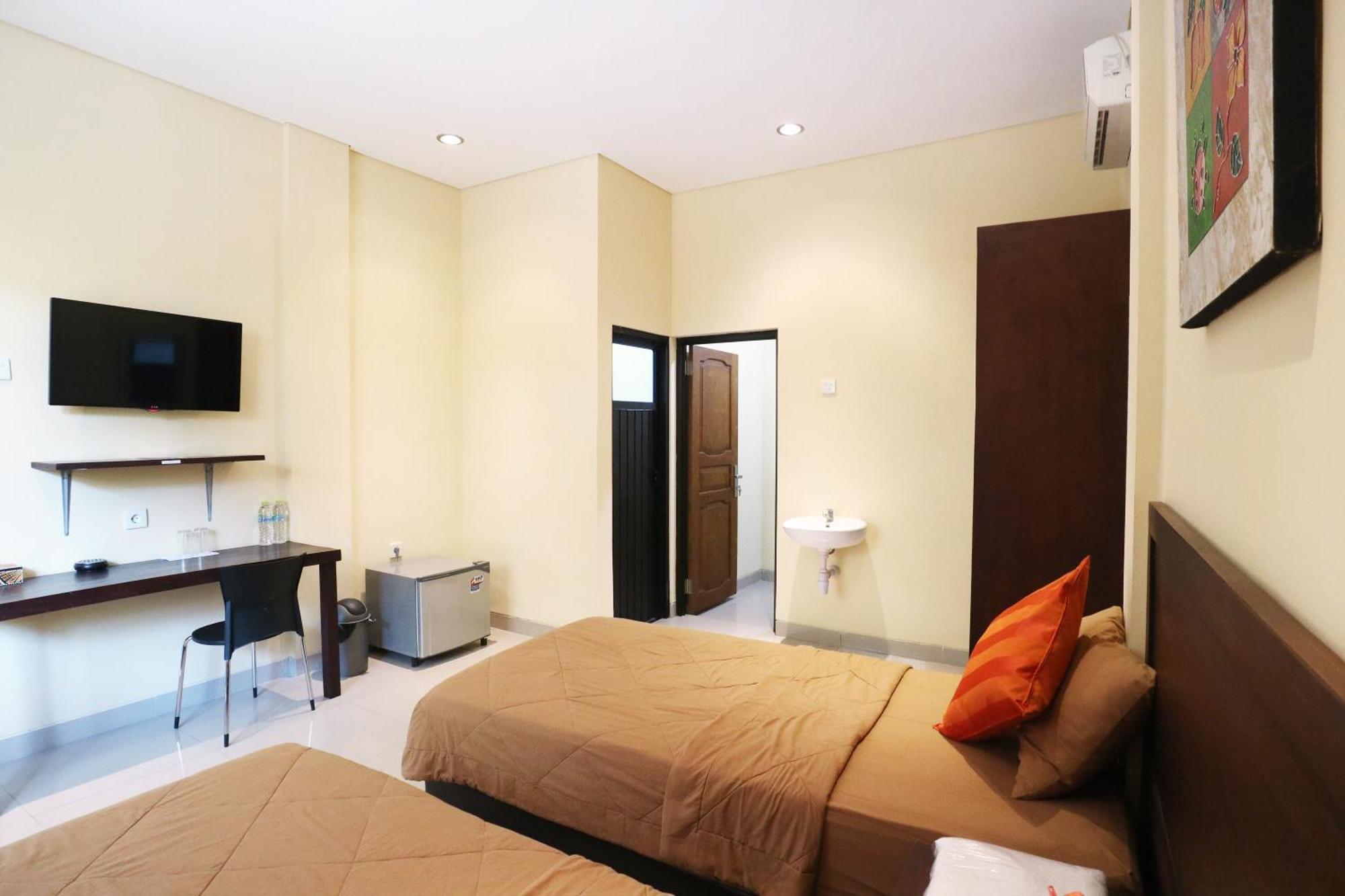 Hotel Dee Mansion Denpasar Zewnętrze zdjęcie