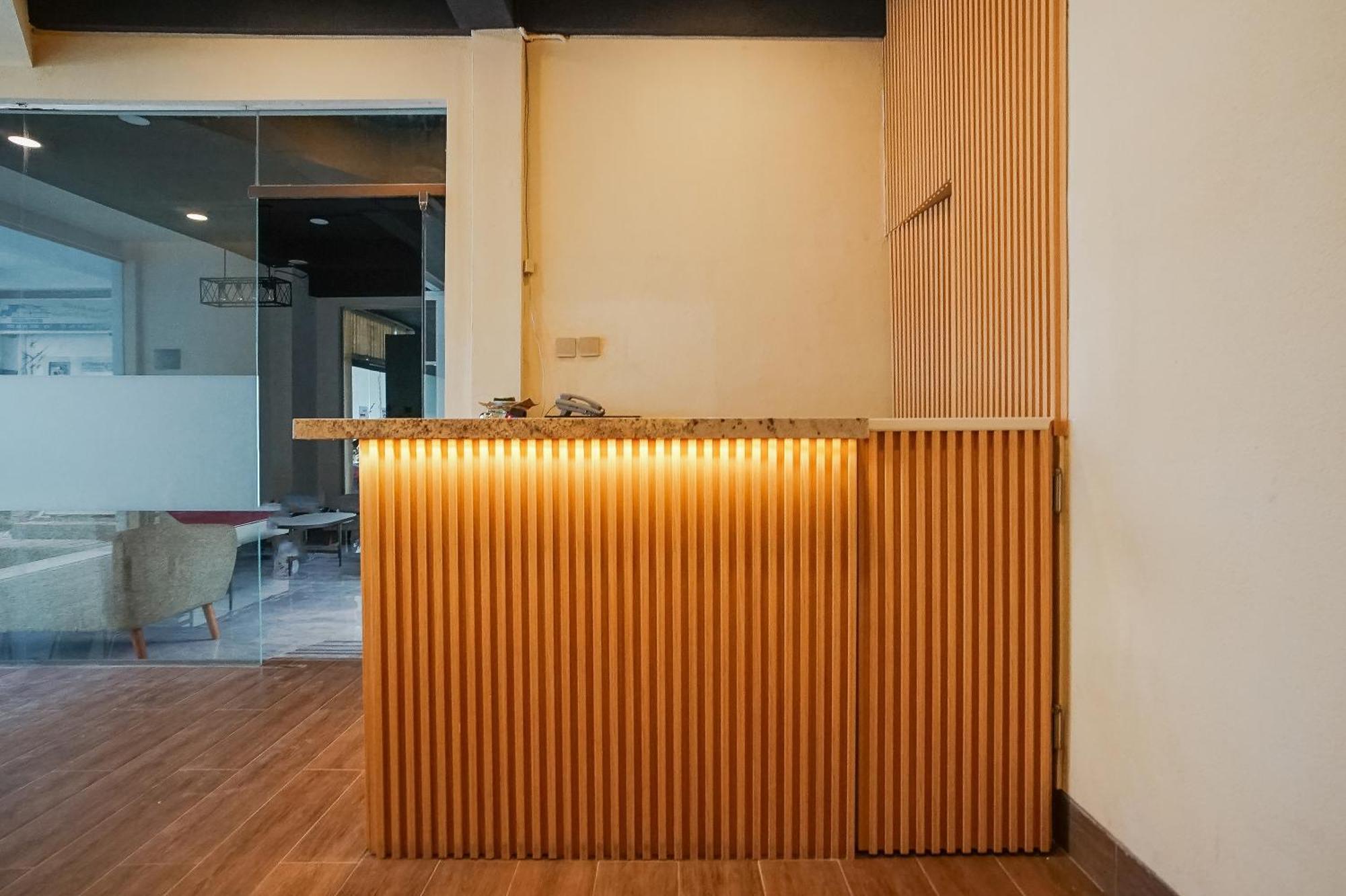 Hotel Dee Mansion Denpasar Zewnętrze zdjęcie