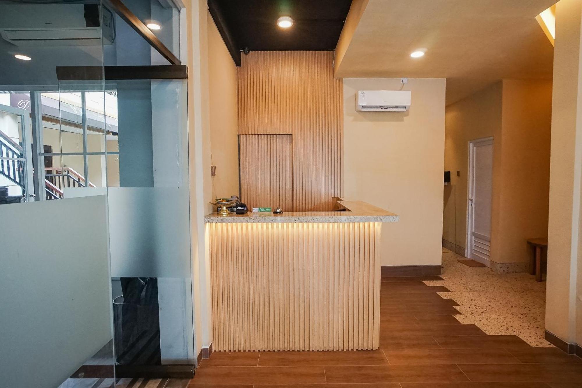 Hotel Dee Mansion Denpasar Zewnętrze zdjęcie
