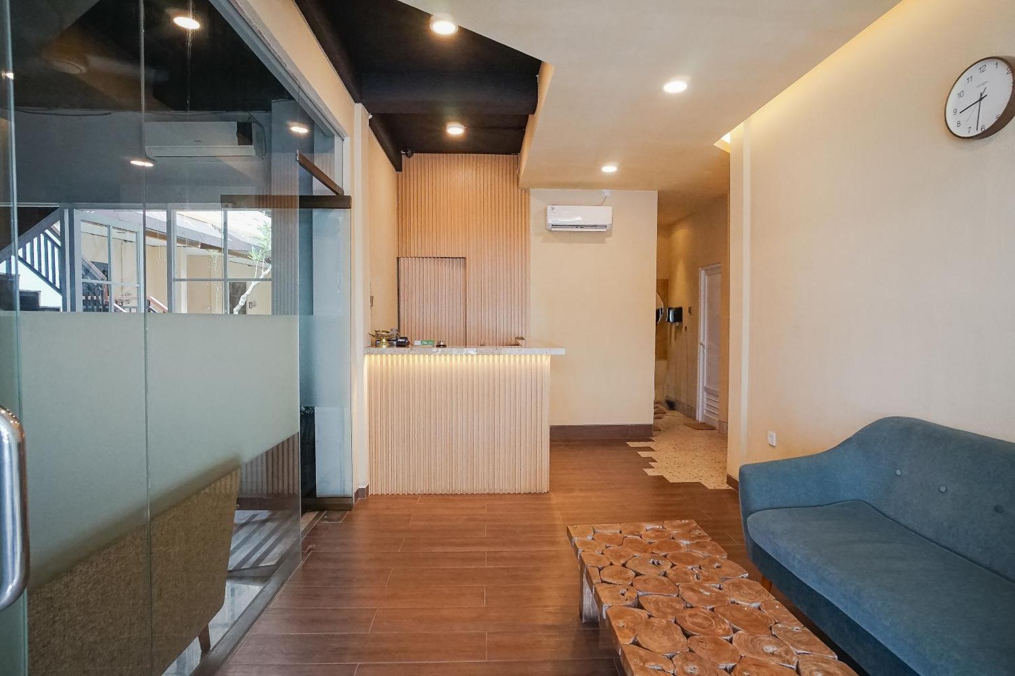 Hotel Dee Mansion Denpasar Zewnętrze zdjęcie