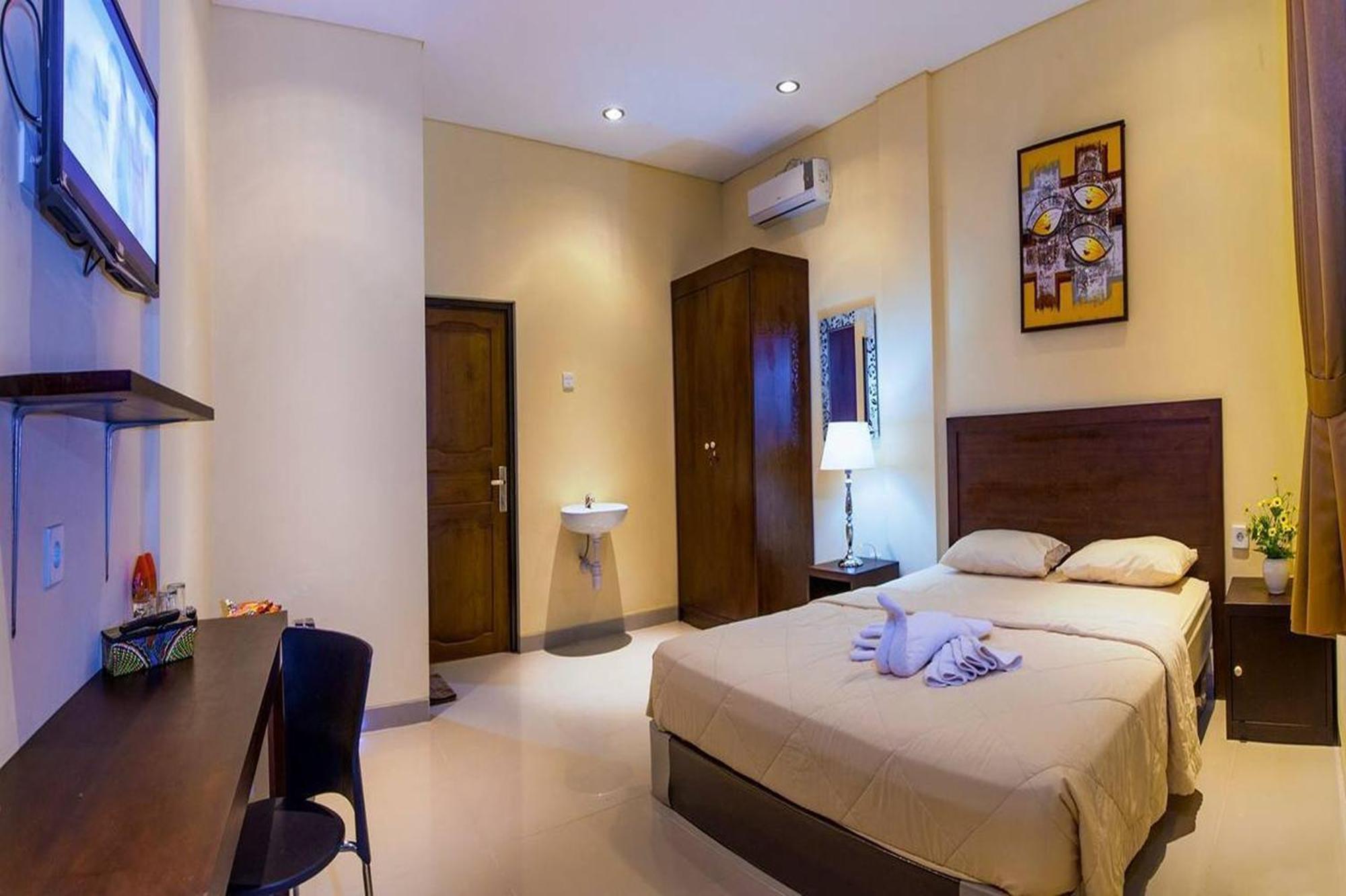 Hotel Dee Mansion Denpasar Zewnętrze zdjęcie