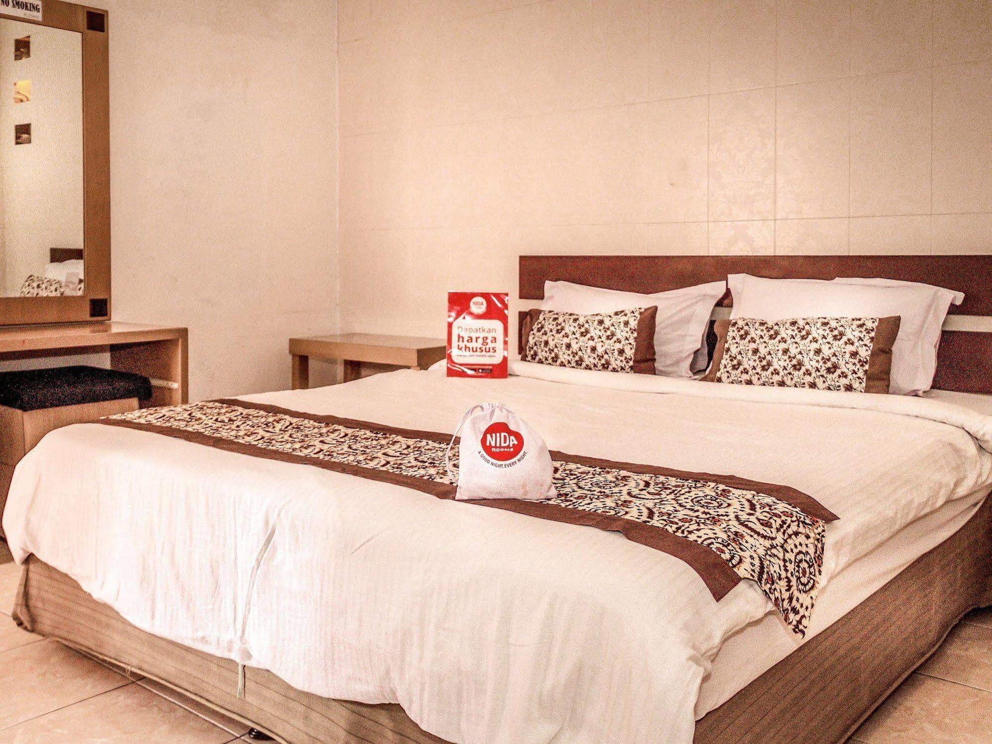 Hotel Dee Mansion Denpasar Zewnętrze zdjęcie